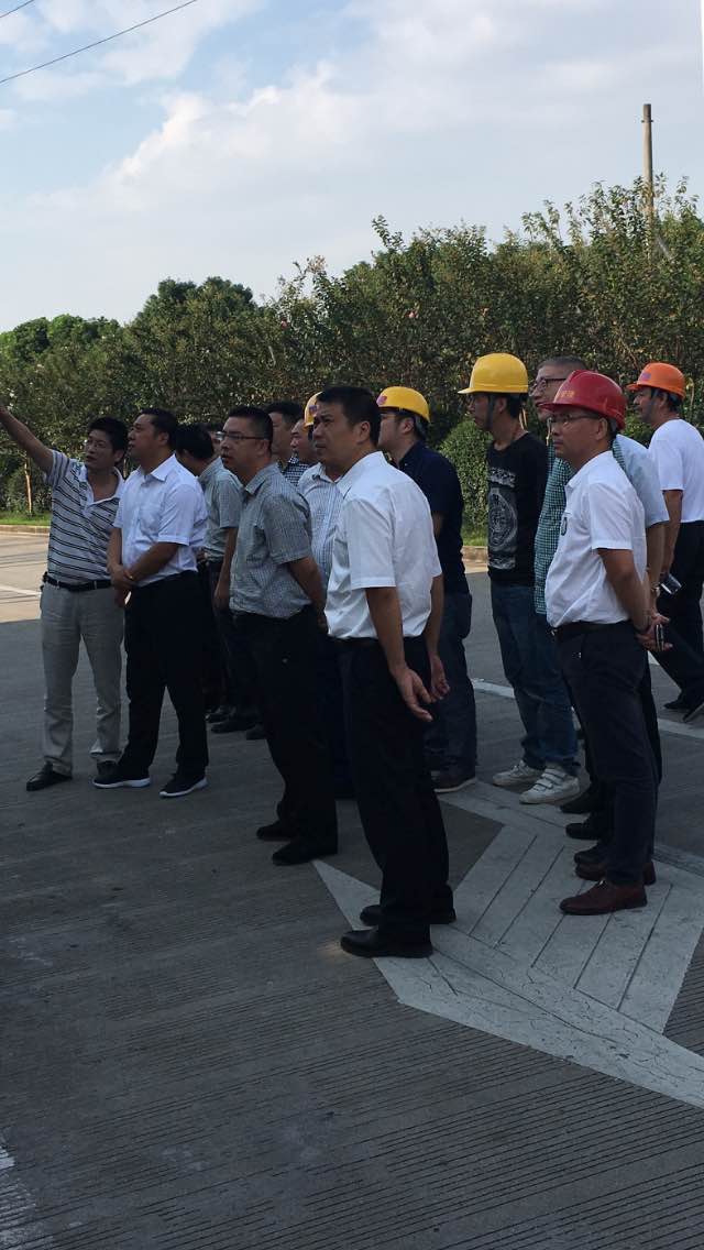 徐仁标市长、李昌明常务副市长亲临指导